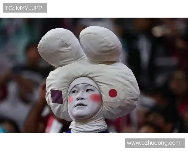 日本足球宝贝热舞视频展现魅力与诱惑引发球迷热议